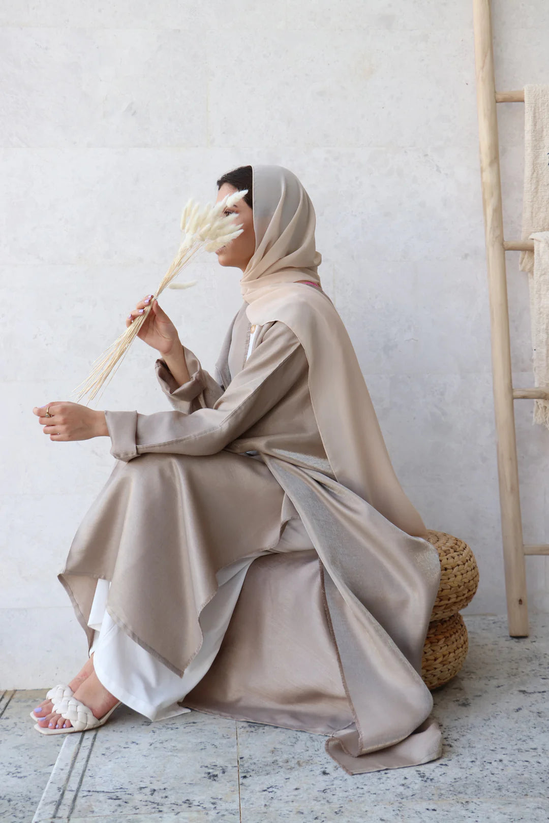 How to Choose a Distinctive Abaya?